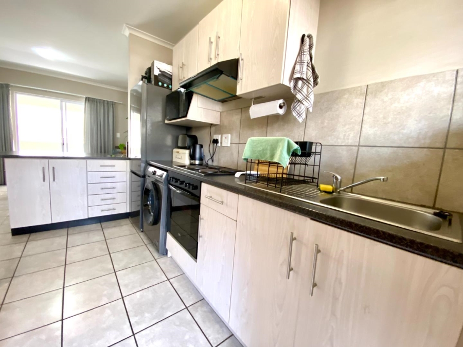 1 Bedroom Property for Sale in Klein Drakenstein Western Cape